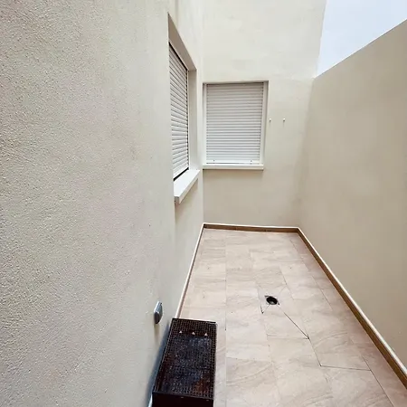 Piso Muy Cerca De La Playa Con Parking Lägenhet
